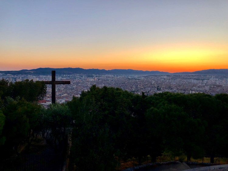 1F95B294-44DE-4D82-A8FE-DB2CF9B3C03E